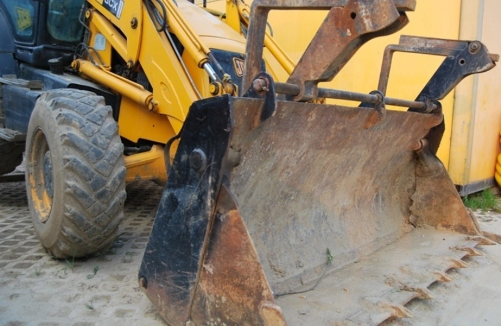 Niewybuch w Majdanie niedaleko Warszawy