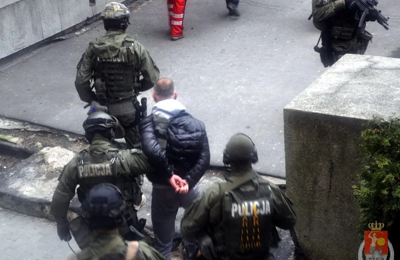 Zatrzymano 3 podejrzanych o handel kokainą