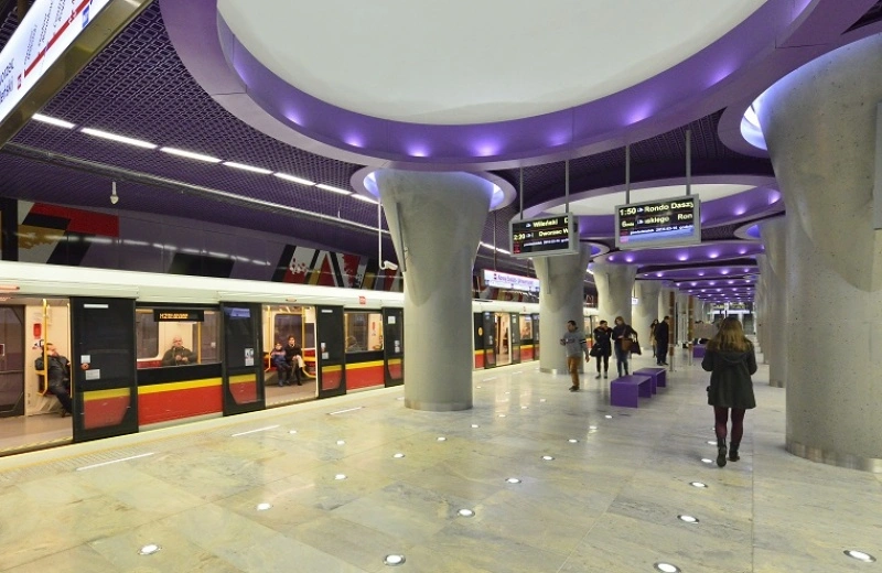 Trzy lata z II linią metra. Dotychczas przewiozła prawie 103,4 mln osób