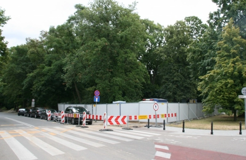 Początek budowy pomnika Wojciecha Korfantego
