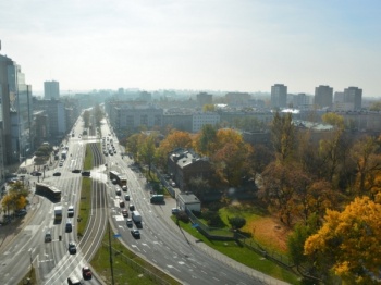 Projekt #ZieloneUlice Warszawy wchodzi w kolejnych dzielnicach w fazę konsultacji